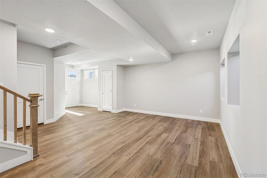 Spacious, unfurnished interior of a new home in Trailside at Cottonwood Creek, Colorado Springs (Image 15).