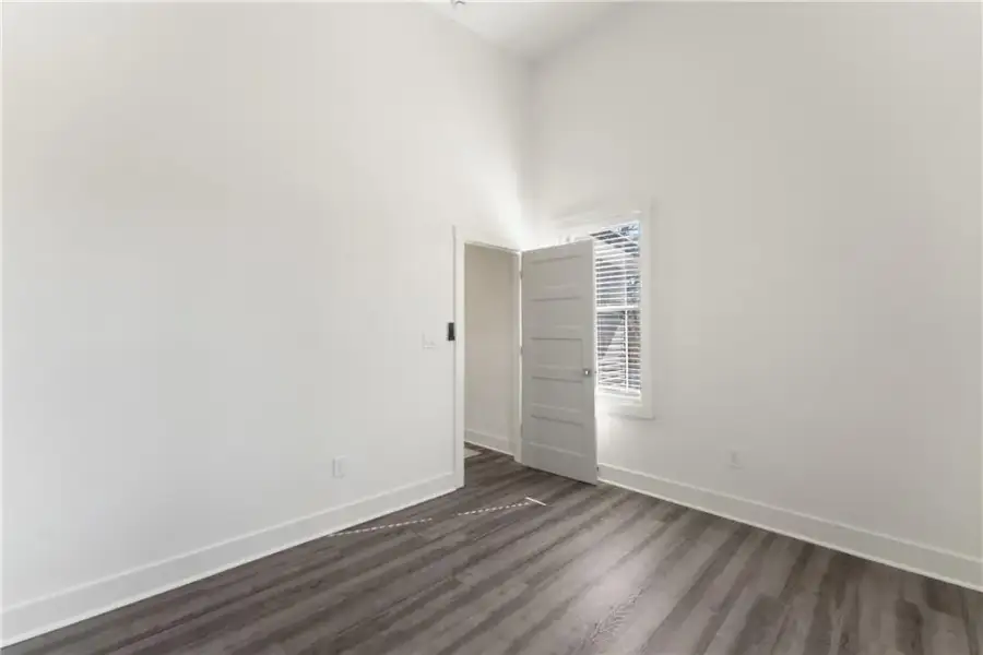 Spacious, unfurnished interior of a new home in , Gainesville (Image 25). Spacious, unfurnished interior of a new home in , Gainesville (Image 25).