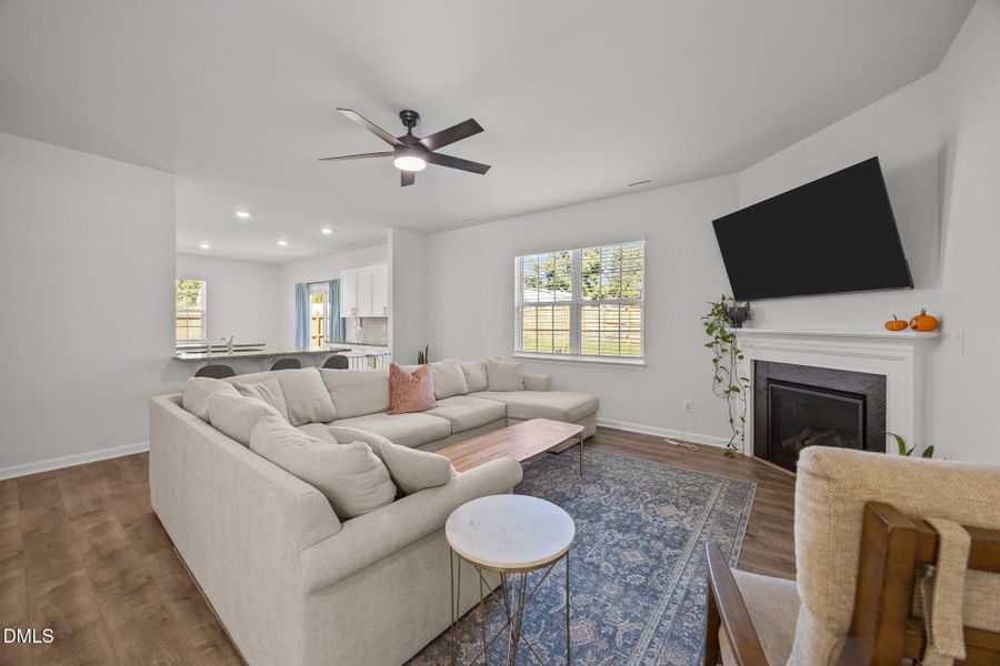 12-web-or-mls-IMG_4912 12-web-or-mls-IMG_4912