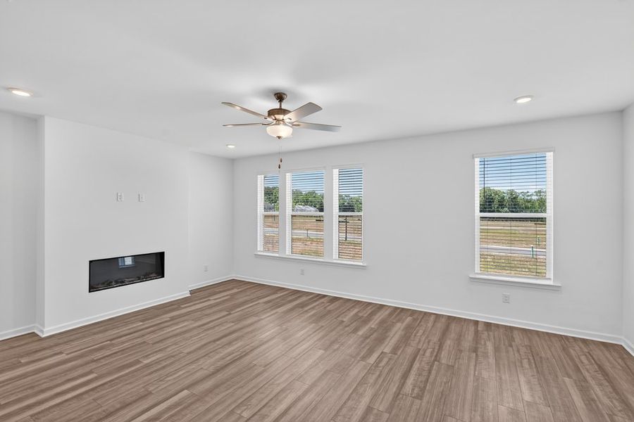Spacious, unfurnished interior of a new home in Alder Creek, Cumming (Image 14).