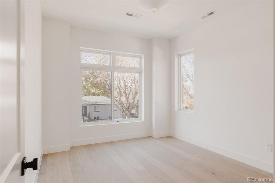 Spacious, unfurnished interior of a new home in , Wheat Ridge (Image 39).