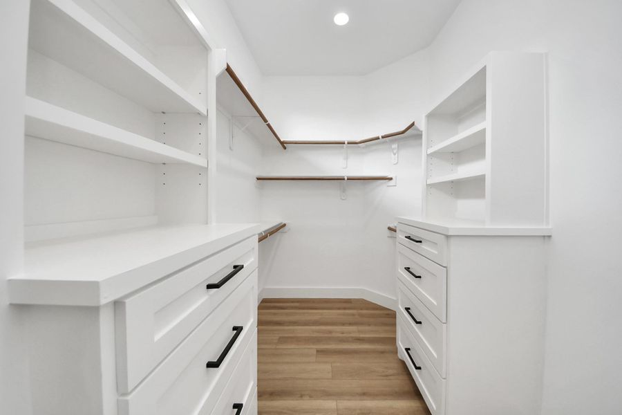 Image 36 of a home in .