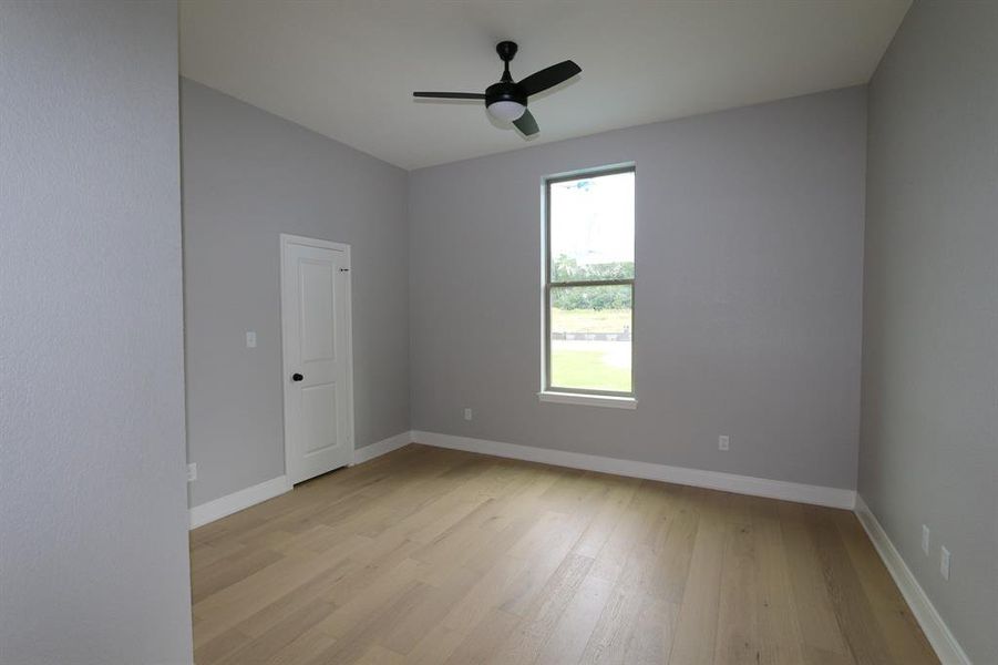Spacious, unfurnished interior of a new home in , Tyler (Image 17).