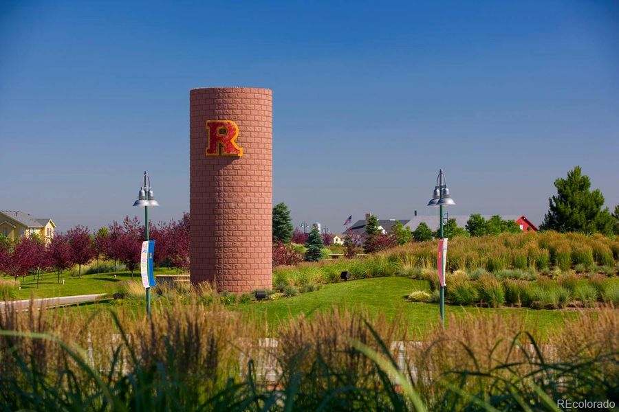 Image 47 of a home in Reunion.