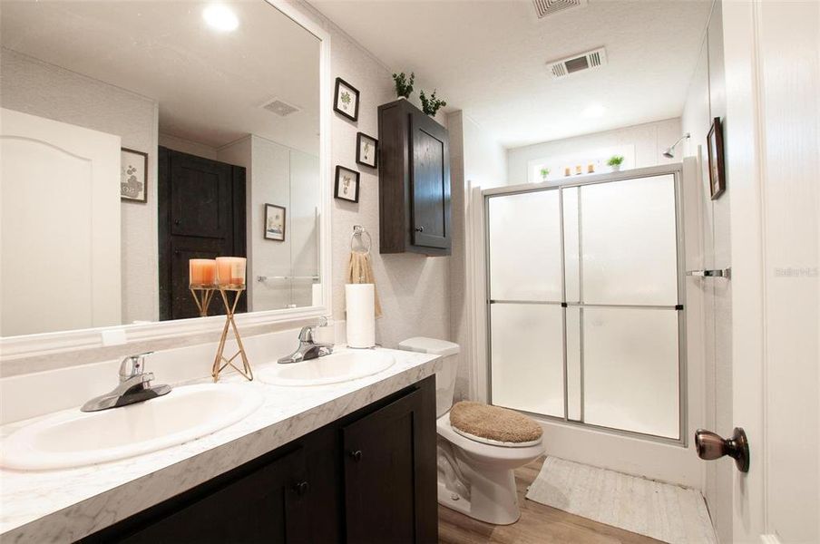 Furnished interior view inside a new home in , Arcadia (Image 5).