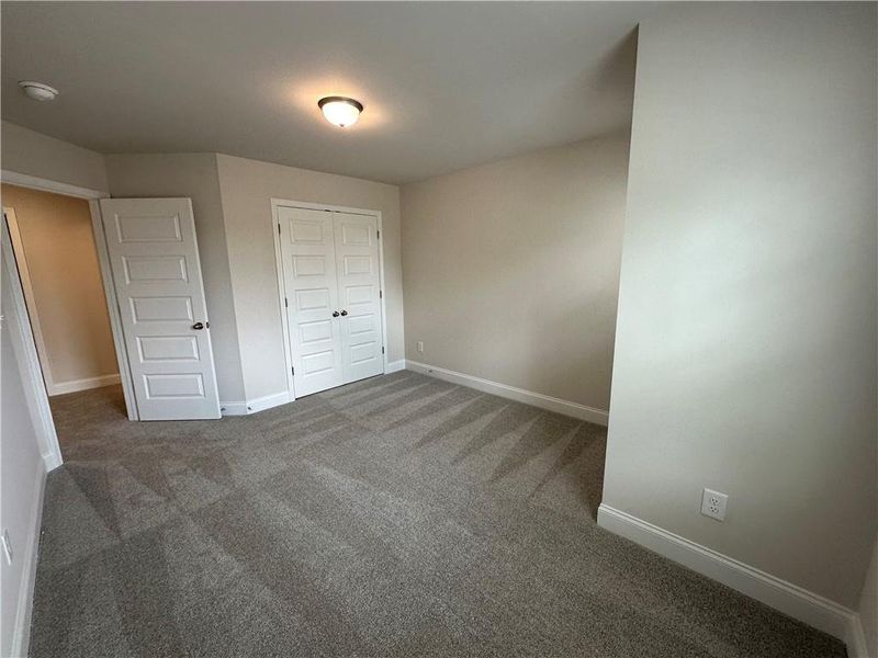 Spacious, unfurnished interior of a new home in Mulberry Summit, Flowery Branch (Image 10).