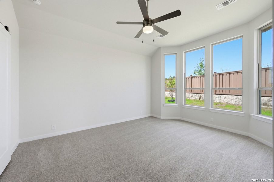 Spacious, unfurnished interior of a new home in Mayfair, New Braunfels (Image 26).