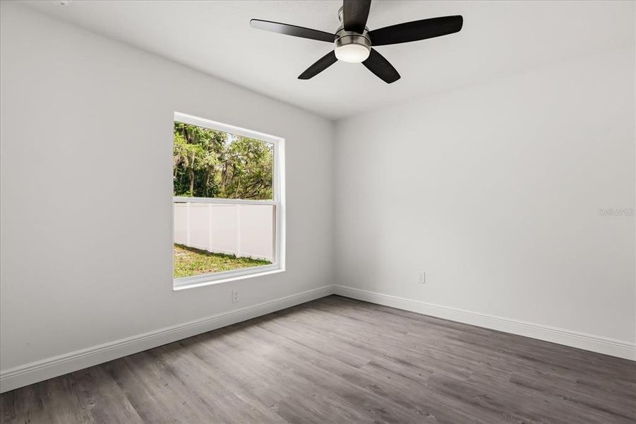 Spacious, unfurnished interior of a new home in , Leesburg (Image 19).