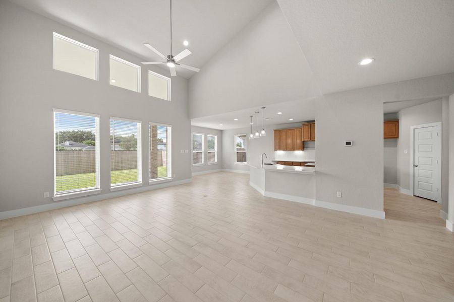 Spacious, unfurnished interior of a new home in Morton Creek Ranch, Katy (Image 7). Spacious, unfurnished interior of a new home in Morton Creek Ranch, Katy (Image 7).