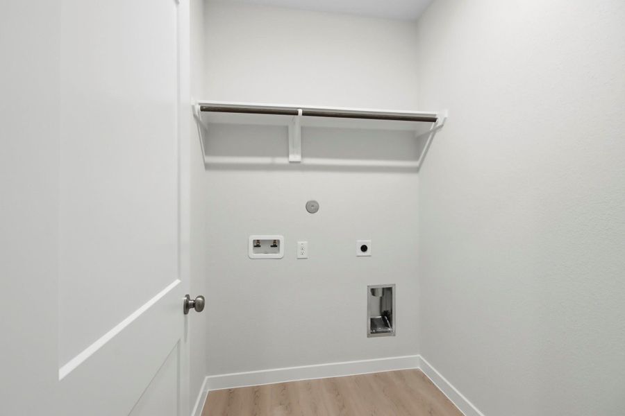 Spacious, unfurnished interior of a new home in Caney Mills, Conroe (Image 20). Spacious, unfurnished interior of a new home in Caney Mills, Conroe (Image 20).