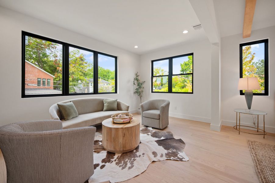 Furnished interior view inside a new home in , Dallas (Image 19).
