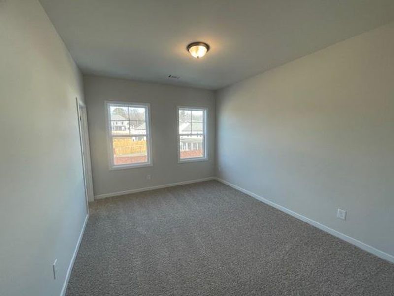 Spacious, unfurnished interior of a new home in Ponderosa Farms Estates, Gainesville (Image 22).