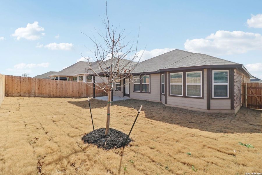 Exterior details and patio area of a home in Sagebrooke - Classic Series, San Antonio (Image 3).