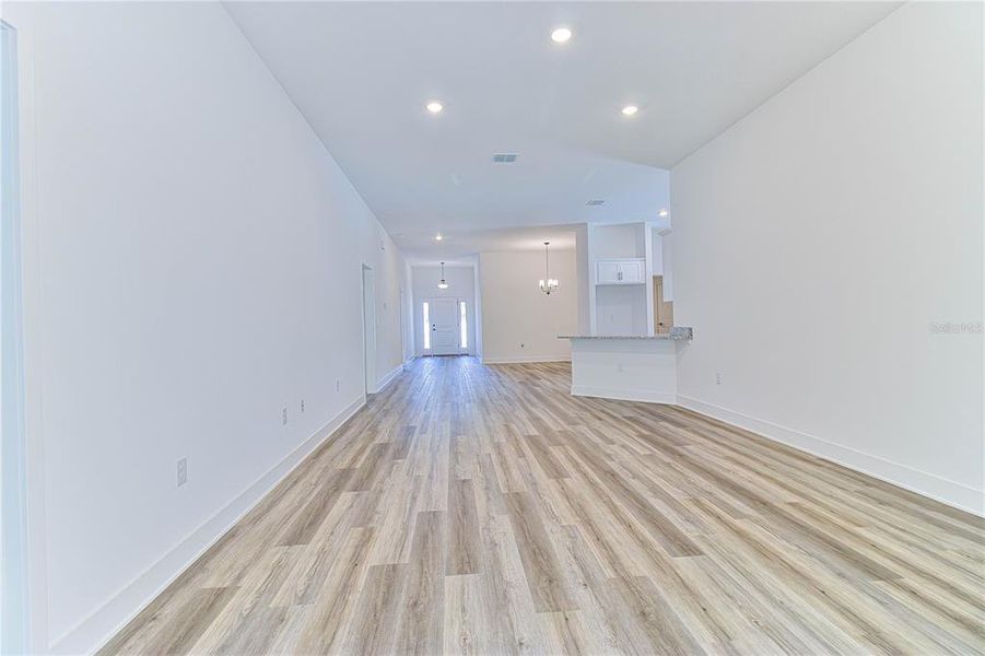 Spacious, unfurnished interior of a new home in Briarwood, Alachua (Image 29).