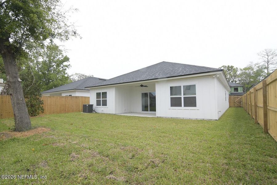Exterior details and patio area of a home in , Jacksonville (Image 3).