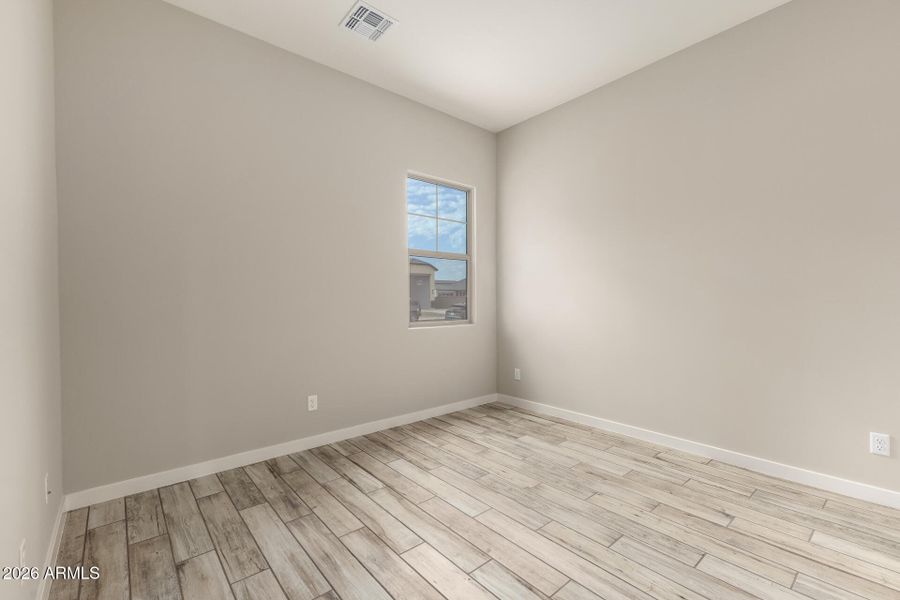 30 - 173rd 8819 30 - 173rd 8819