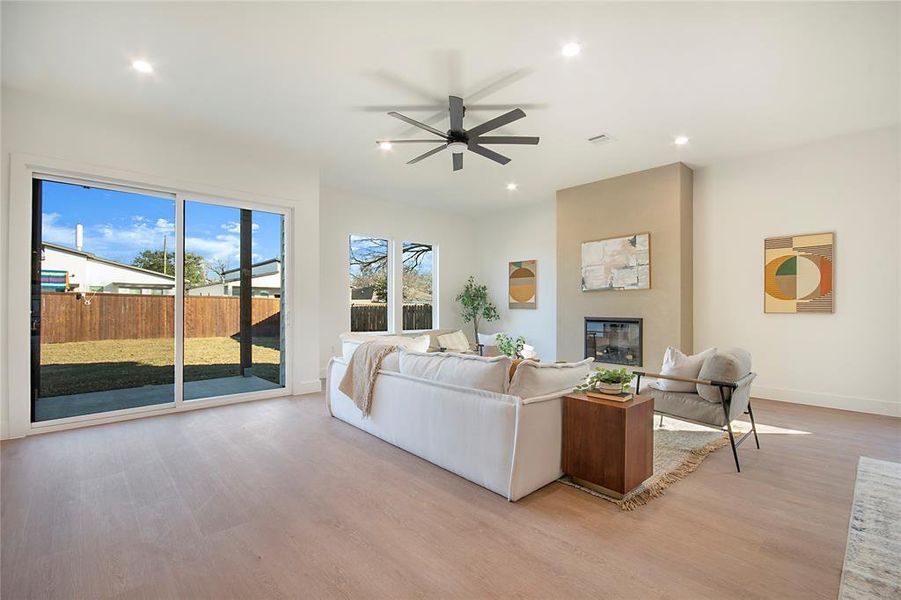 Furnished interior view inside a new home in , Dallas (Image 8).
