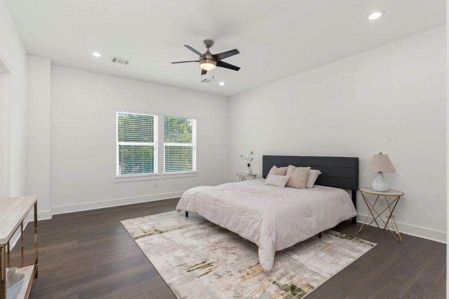 Furnished interior view inside a new home in , Houston (Image 7). Furnished interior view inside a new home in , Houston (Image 7).