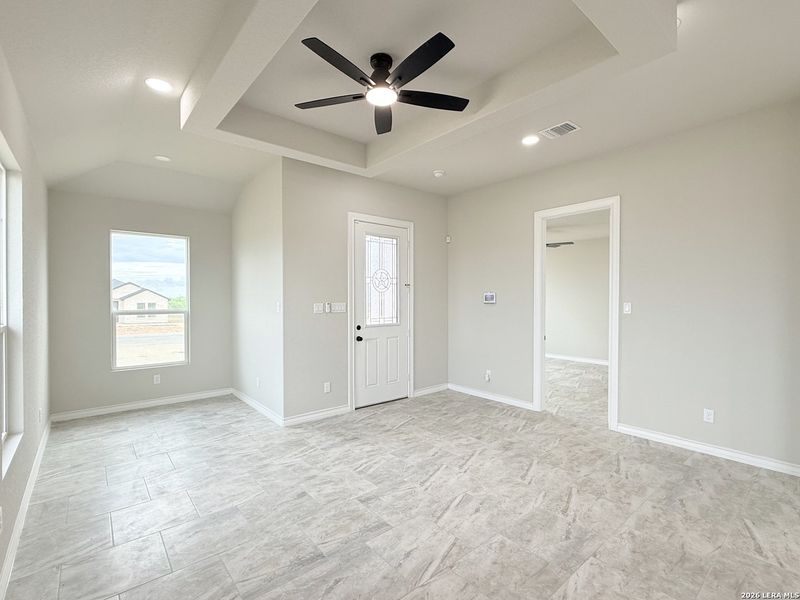 Spacious, unfurnished interior of a new home in , La Vernia (Image 19). Spacious, unfurnished interior of a new home in , La Vernia (Image 19).