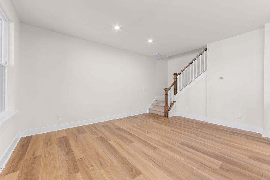 Spacious, unfurnished interior of a new home in Seven Oaks, Belmont (Image 38).