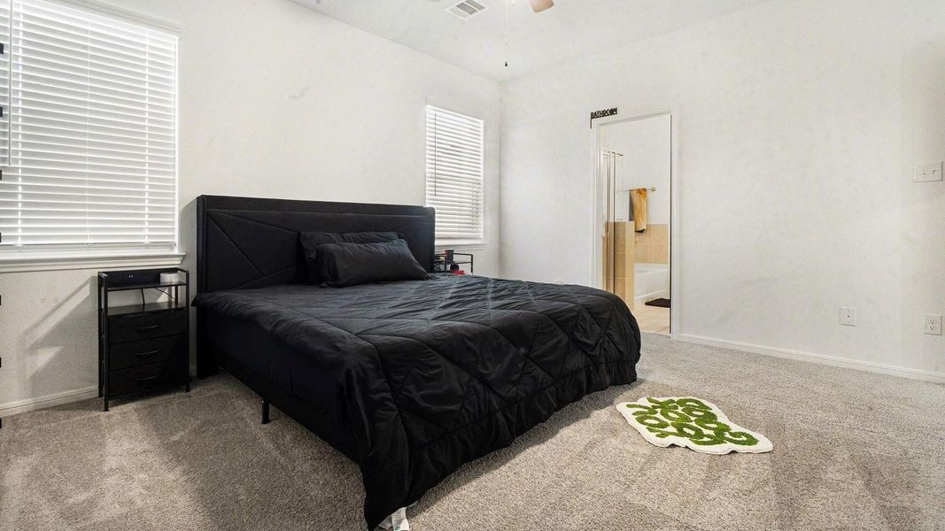 Furnished interior view inside a new home in , Baytown (Image 12).