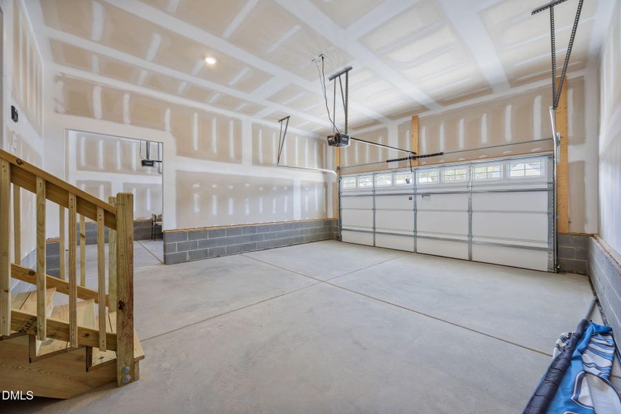 23-web-or-mls-IMG_1146 23-web-or-mls-IMG_1146