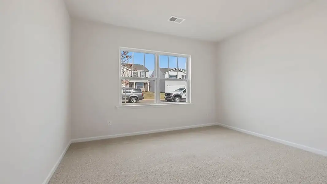 Spacious, unfurnished interior of a new home in Sherwood Gardens, Landrum (Image 14).