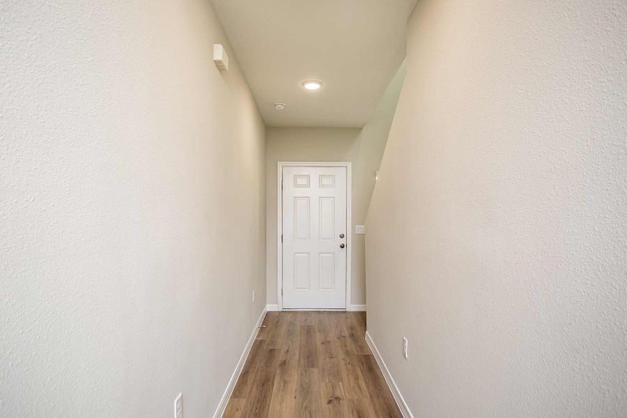 Spacious, unfurnished interior of a new home in Pasadena Ridge, Dade City (Image 15). Spacious, unfurnished interior of a new home in Pasadena Ridge, Dade City (Image 15).