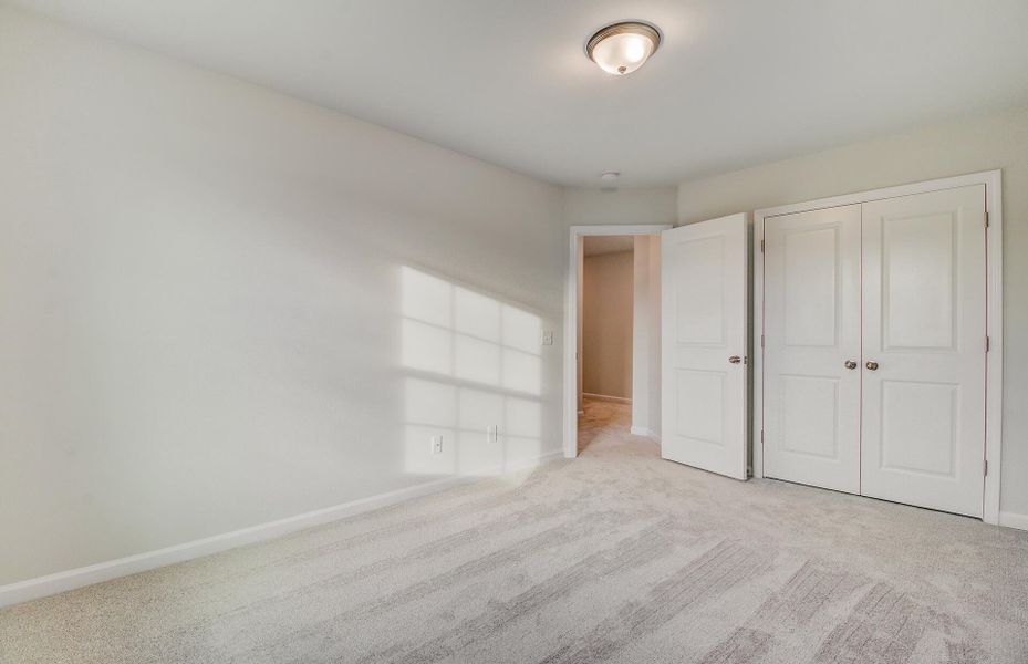 Spacious, unfurnished interior of a new home in Limehouse Farms: Arbor Collection, Summerville (Image 15).