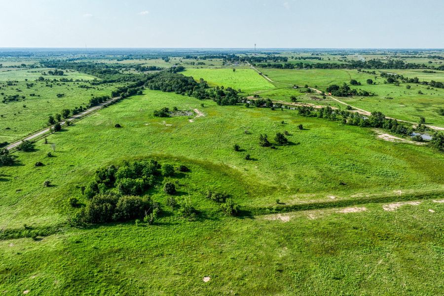 Natural landscape and outdoor views near  in Waller (Image 22).
