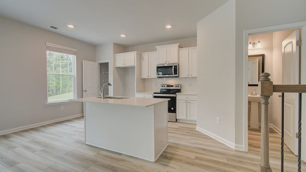 Furnished interior view inside a new home in Chapel Hill, Newnan (Image 9).