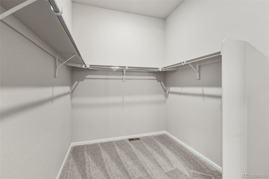 Spacious, unfurnished interior of a new home in Talon Pointe, Thornton (Image 18).