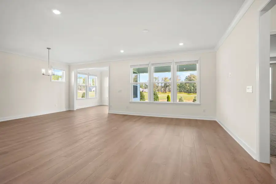 Spacious, unfurnished interior of a new home in Kinsdale, Lancaster (Image 24).