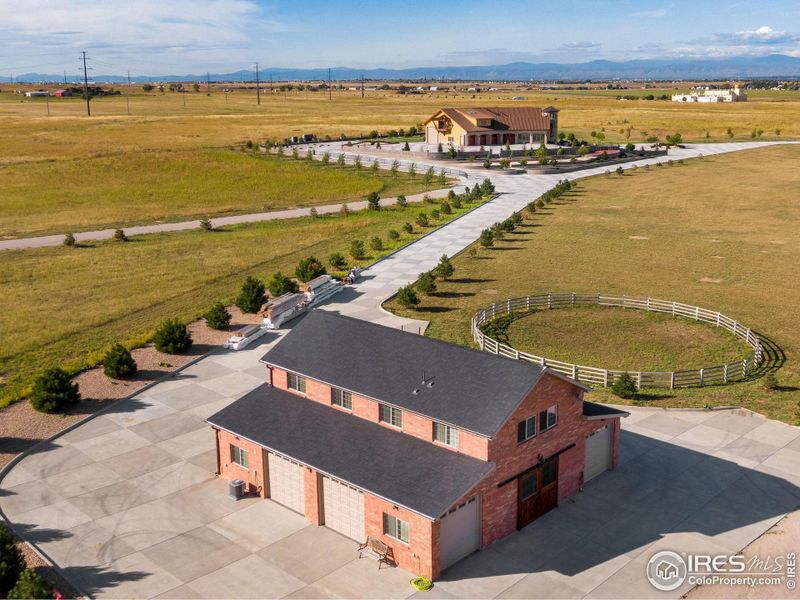 This barn is a luxury heated shop/garage with electrical, bath and a full conforming apartment above