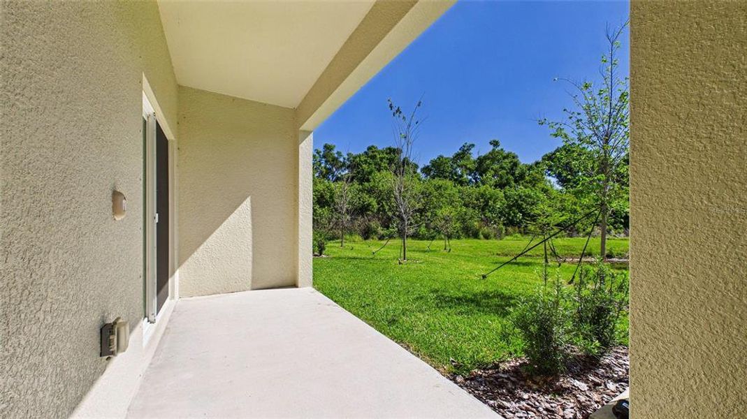 Exterior details and patio area of a home in , Ruskin (Image 30).