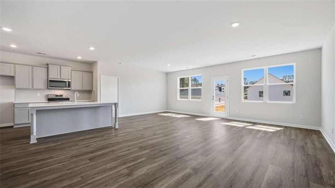 Spacious, unfurnished interior of a new home in Willowbrook, Winder (Image 20). Spacious, unfurnished interior of a new home in Willowbrook, Winder (Image 20).