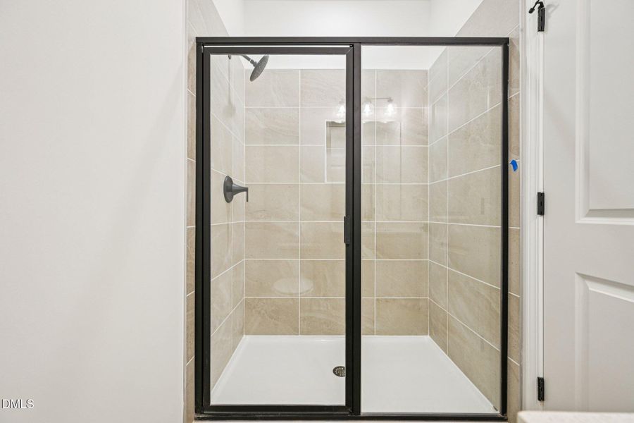 38-web-or-mls-Darius Ln-S0402-038