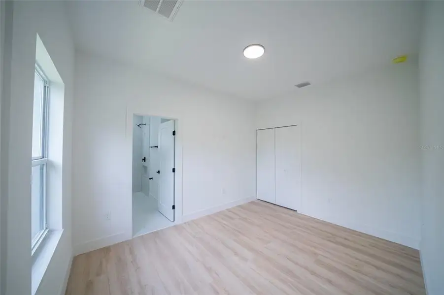 Spacious, unfurnished interior of a new home in , North Port (Image 47). Spacious, unfurnished interior of a new home in , North Port (Image 47).