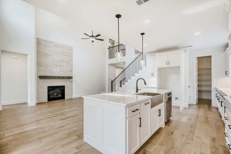 3121 Lacebark - Kitchen