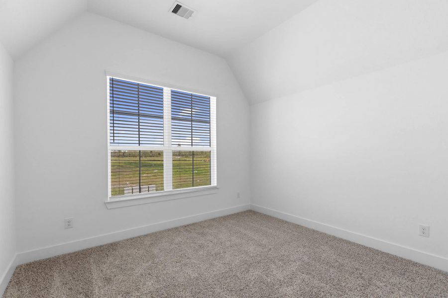 Spacious, unfurnished interior of a new home in Parkside on the River, Georgetown (Image 53).