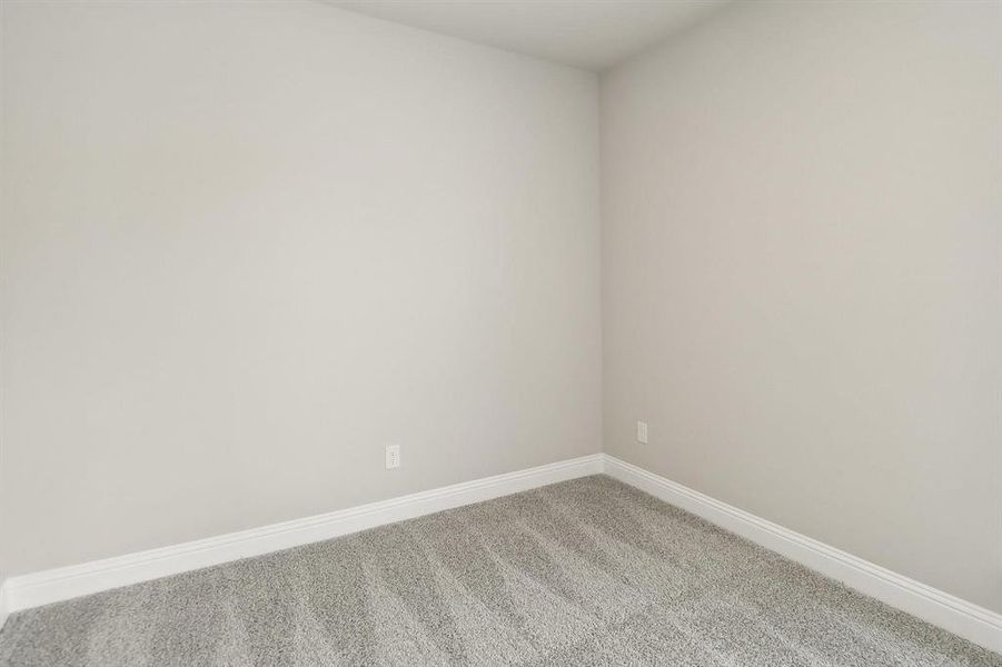 Spacious, unfurnished interior of a new home in , Alvarado (Image 19).