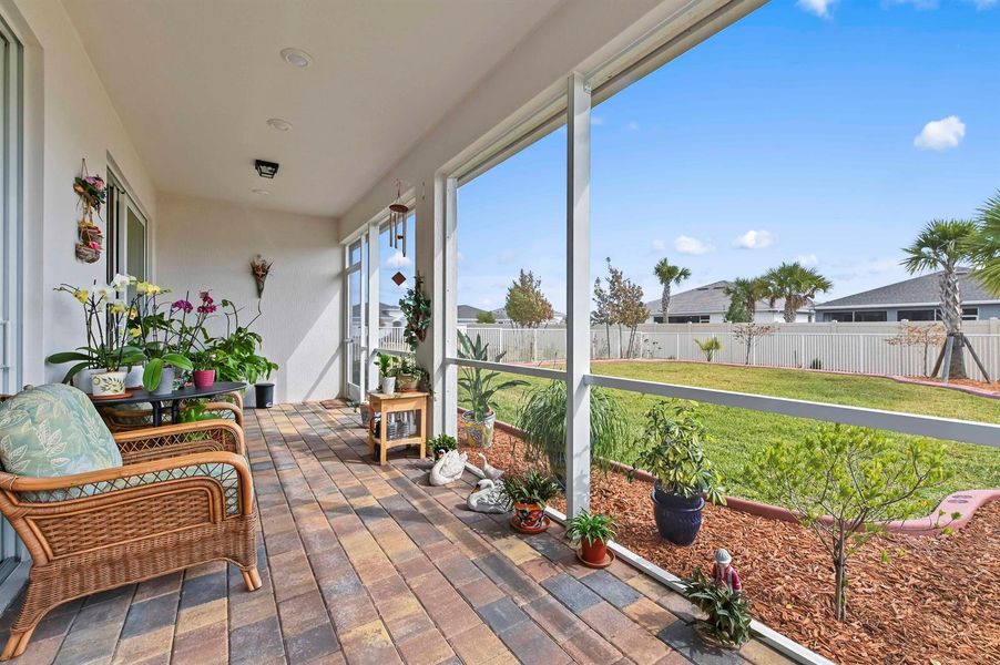 35 Patio 03