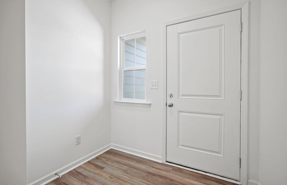 Spacious, unfurnished interior of a new home in Mallard Park, Charlotte (Image 34). Spacious, unfurnished interior of a new home in Mallard Park, Charlotte (Image 34).