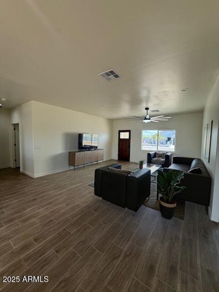 Property_7AC6_IMG_3663_02-06-25_20_39 Property_7AC6_IMG_3663_02-06-25_20_39