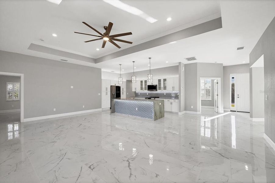 Spacious, unfurnished interior of a new home in , Port Charlotte (Image 20).