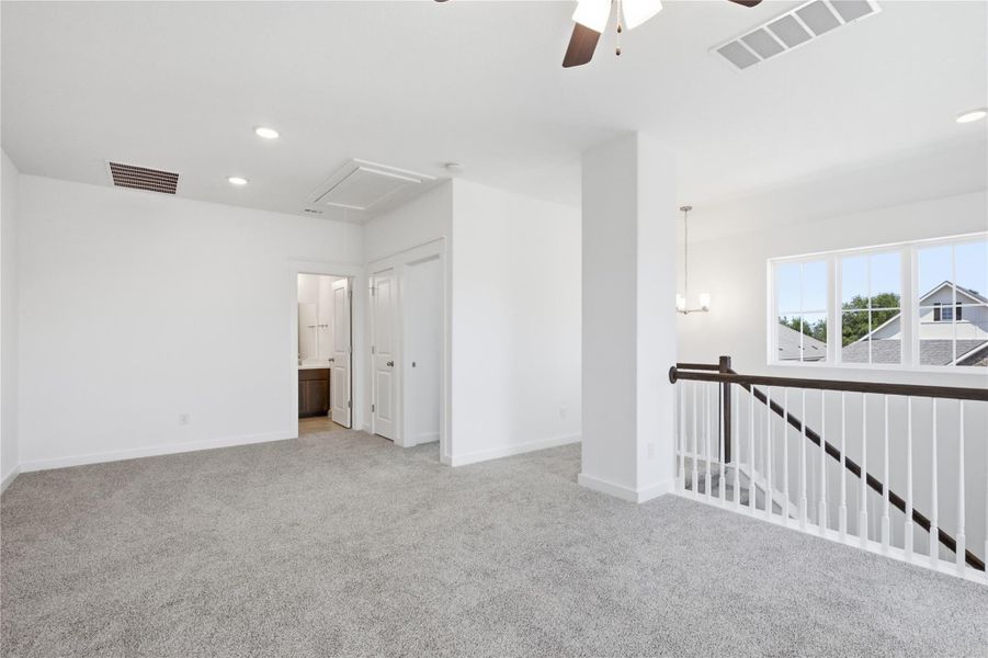 Spacious, unfurnished interior of a new home in Creeks Crossing, Elgin (Image 17). Spacious, unfurnished interior of a new home in Creeks Crossing, Elgin (Image 17).