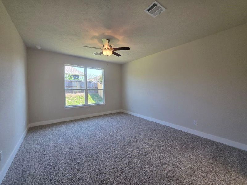 Spacious, unfurnished interior of a new home in , Brenham (Image 14).