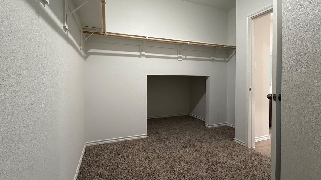 Spacious, unfurnished interior of a new home in Wildcat Ranch, Crandall (Image 5).