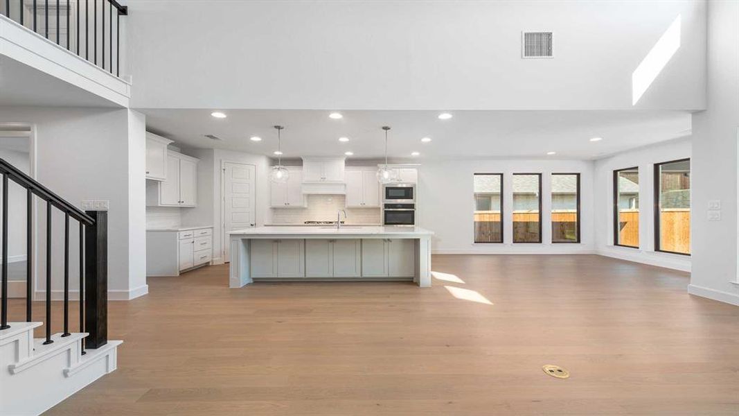 Spacious, unfurnished interior of a new home in The Heights At Uptown Celina 50', Celina (Image 25).