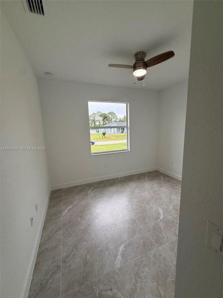 Spacious, unfurnished interior of a new home in , Lehigh Acres (Image 26).
